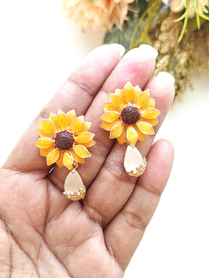 Sunflower Pendant Necklace Dangle Earrings Ring and Hair Piece