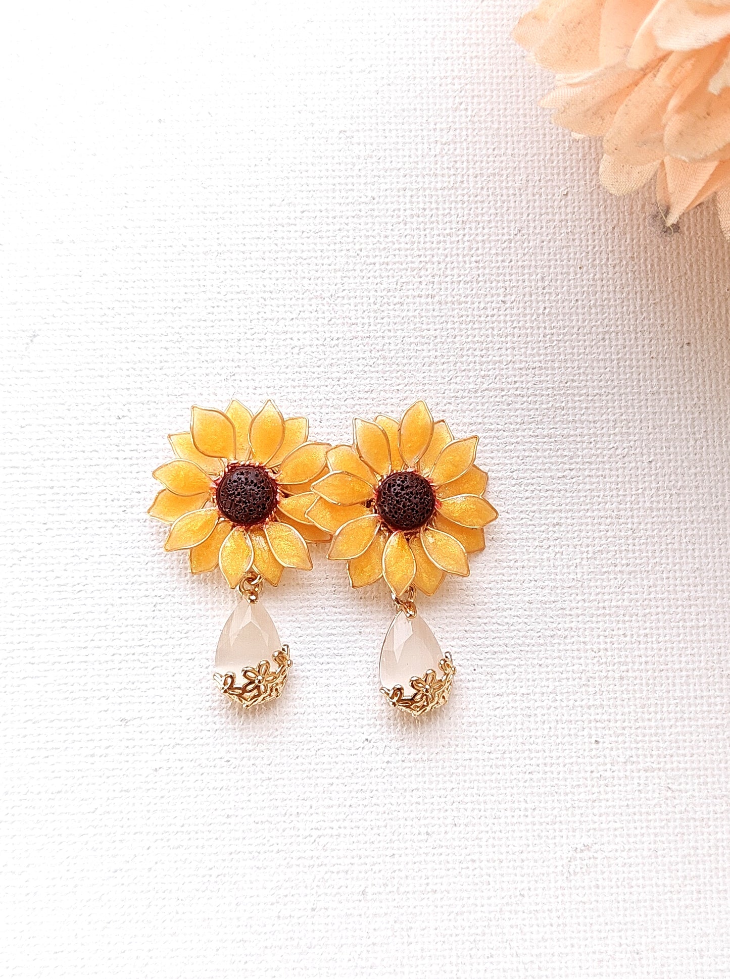 Sunflower Pendant Necklace Dangle Earrings Ring and Hair Piece