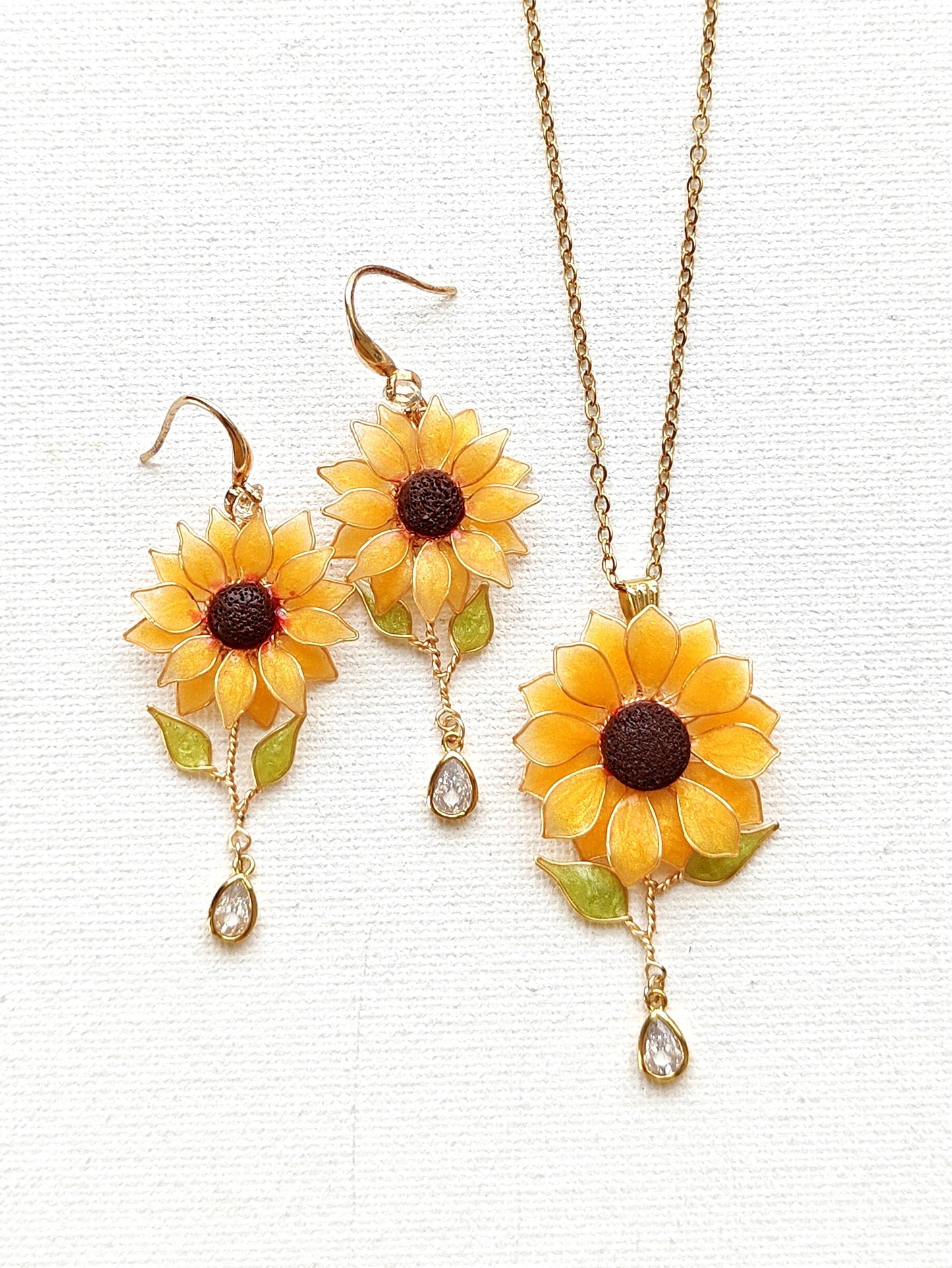 Sunflower Jewellery Set with Crystals and Leaves
